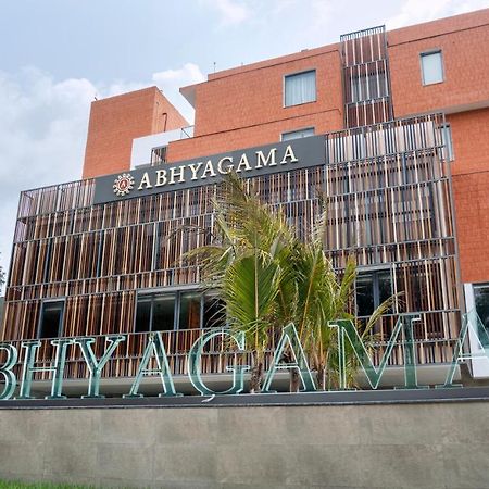 Abhyagama Hotel Дигха Экстерьер фото