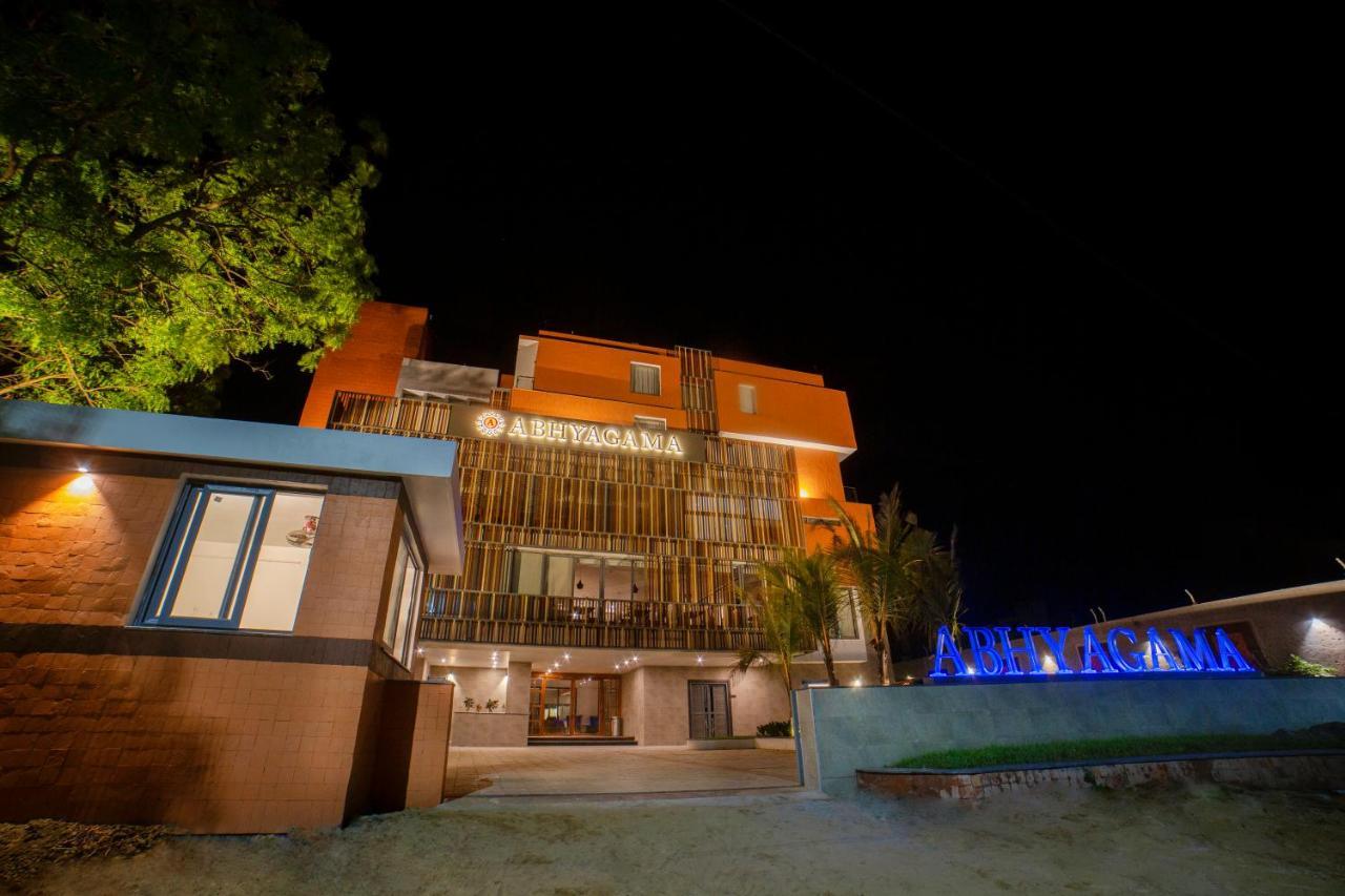 Abhyagama Hotel Дигха Экстерьер фото