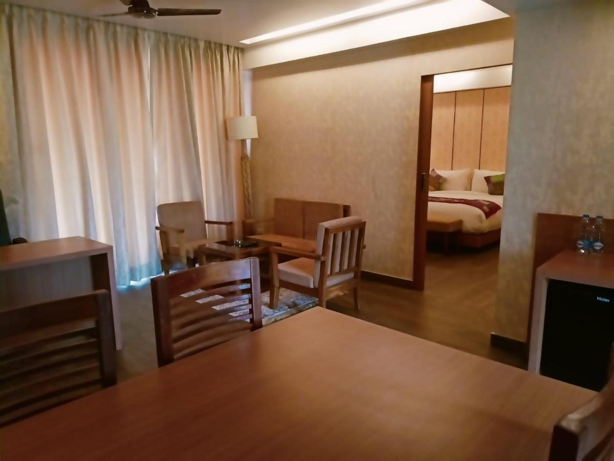 Abhyagama Hotel Дигха Экстерьер фото
