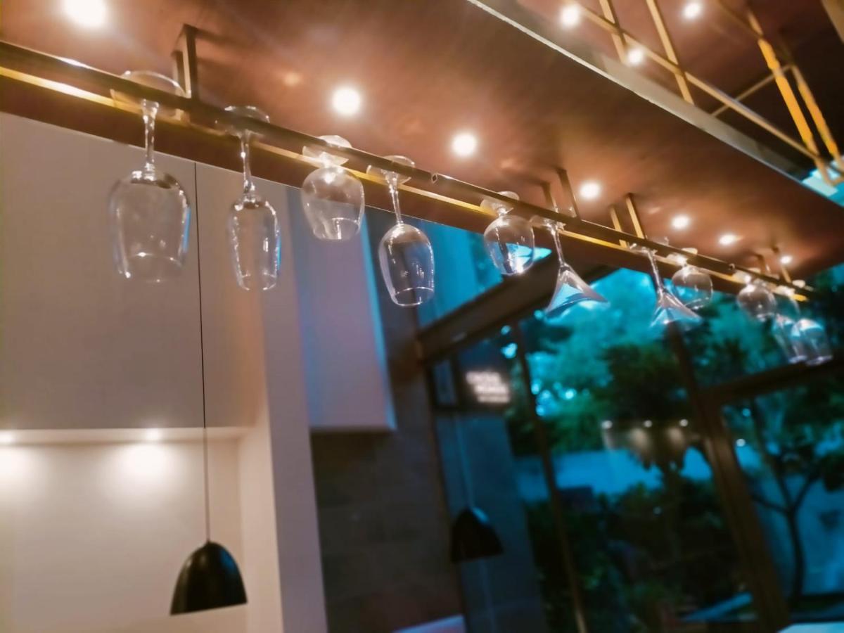Abhyagama Hotel Дигха Экстерьер фото